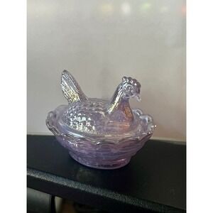 Boyd Glass Hen on Nest Mini Trinket Dish Lavender Purple Iridescent